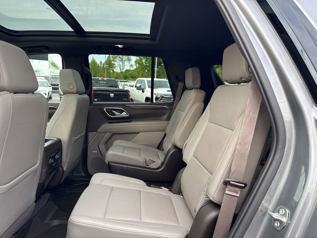 Used 2021 Chevrolet Tahoe Z71 w/ Z71 Signature Package AWD/4WD image 13