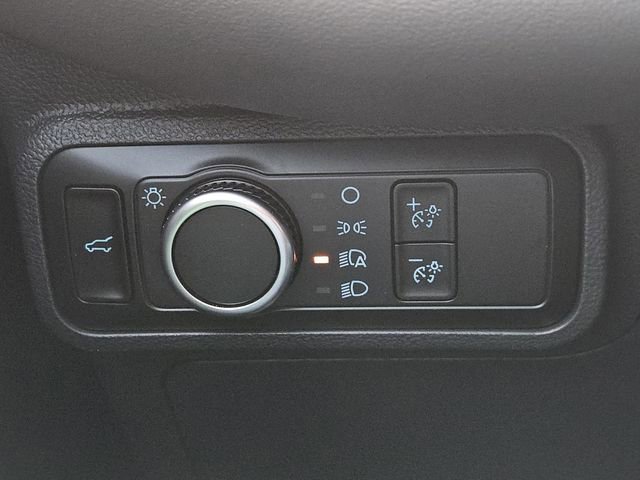 New 2025 Ford Explorer Active image 18