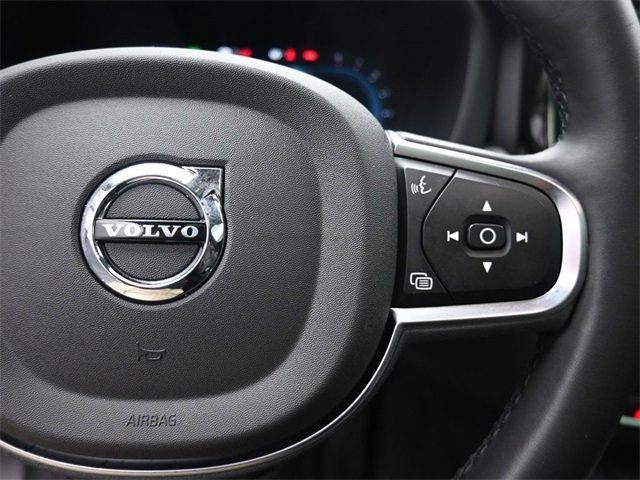 Used 2024 Volvo XC60 B5 Core image 14