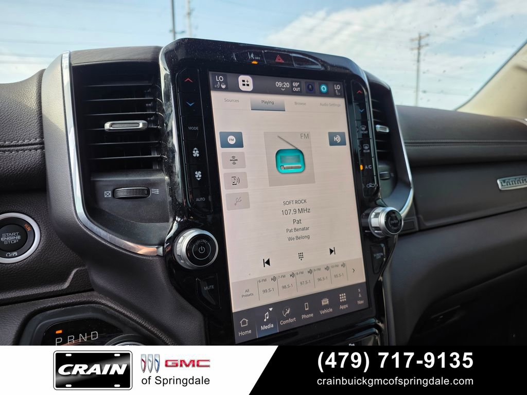 Used 2025 RAM 1500 Laramie w/ Laramie Southwest Edition AWD/4WD image 15