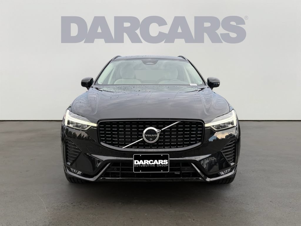 Certified 2024 Volvo XC60 B5 Plus w/ Climate Package AWD/4WD image 2