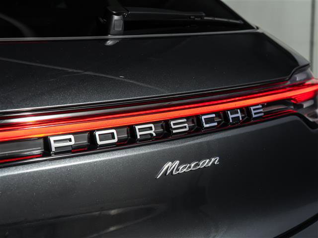 Certified 2025 Porsche Macan image 29