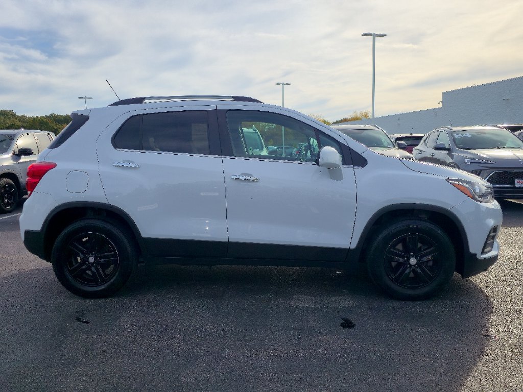 Certified 2019 Chevrolet Trax LT w/ LT Convenience Package FWD image 7