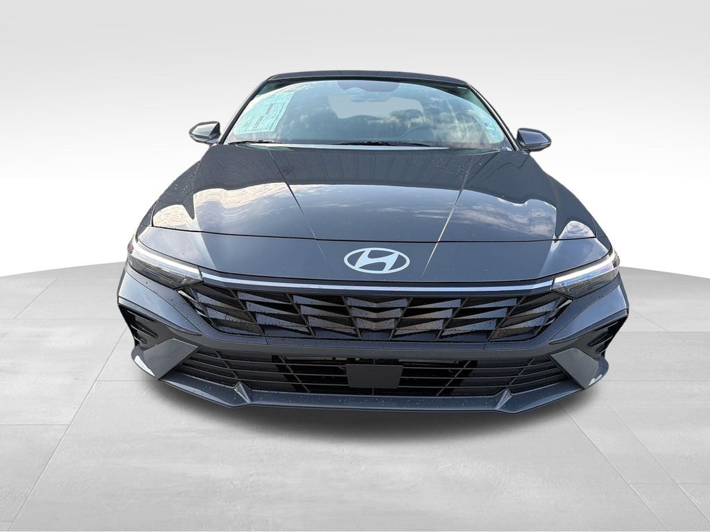 New 2026 Hyundai Elantra Limited FWD image 11