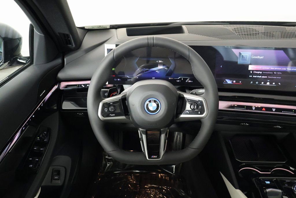 New 2026 BMW i5 eDrive40 w/ M Sport Package image 3
