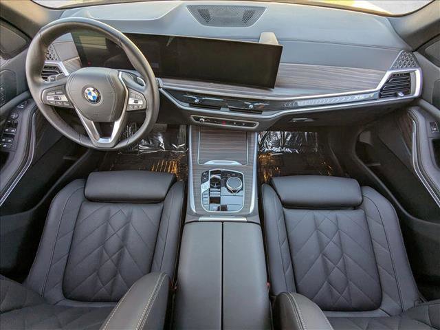 Certified 2025 BMW X5 xDrive40i w/ Parking Assistance Package image 19