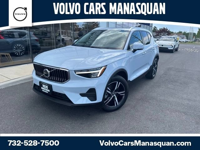 Certified 2025 Volvo XC40 B5 Core AWD/4WD video 1