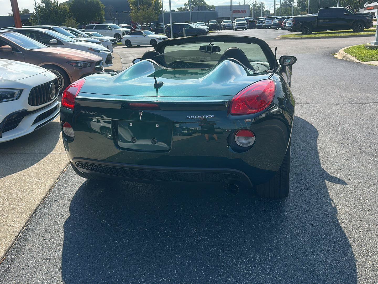 Used 2008 Pontiac Solstice Convertible w/ Premium Package RWD image 4