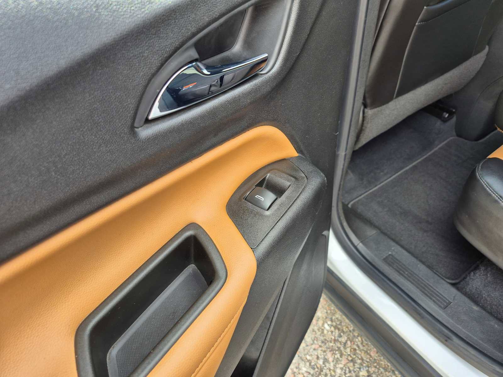 Used 2021 Chevrolet Equinox Premier image 31