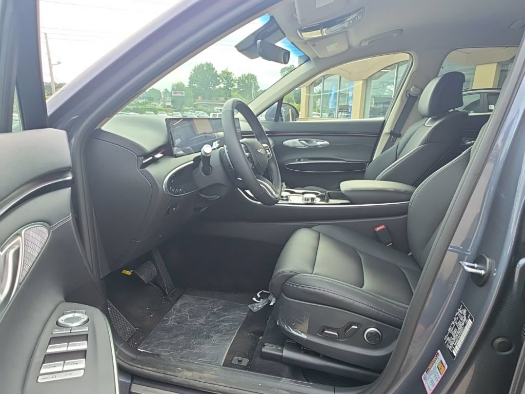 New 2027 Genesis GV70 2.5T AWD/4WD image 9