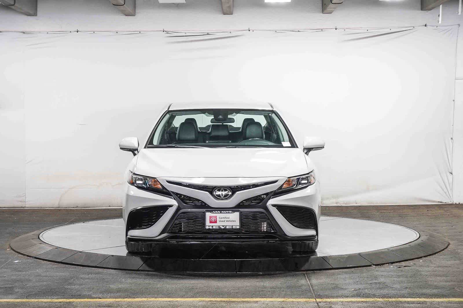 Certified 2022 Toyota Camry SE FWD image 7