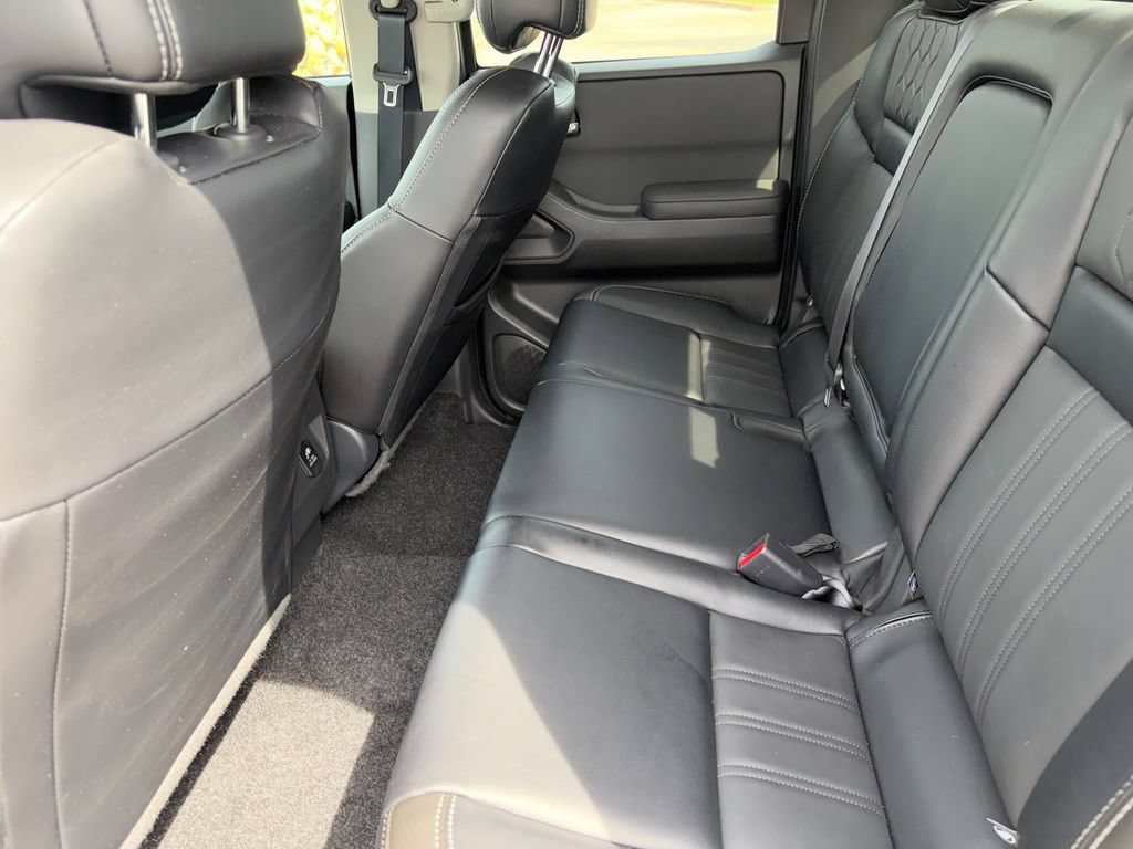 Used 2024 Nissan Frontier SL w/ Technology Package RWD image 22