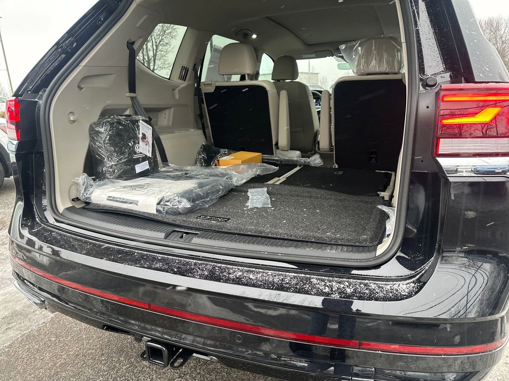 New 2026 Volkswagen Atlas SEL Premium R-Line image 15
