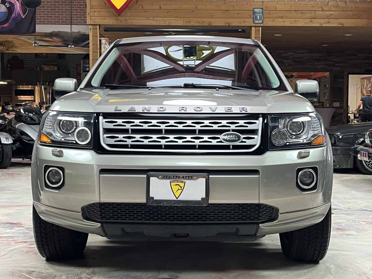 Used 2013 Land Rover LR2 AWD/4WD image 3