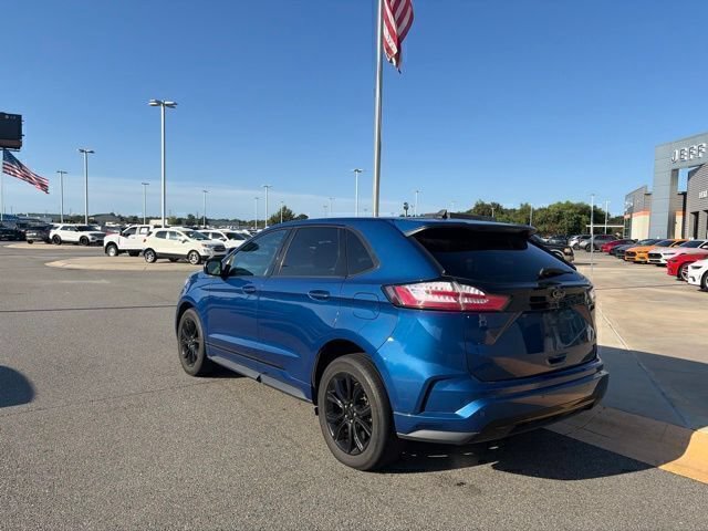 Used 2022 Ford Edge SE w/ Black Appearance Package AWD/4WD image 3