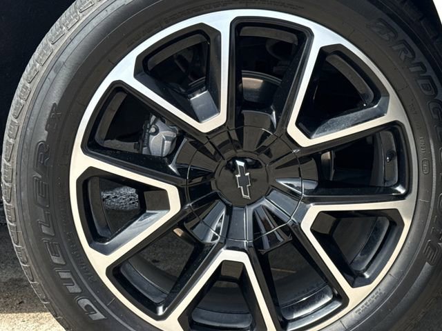 Used 2022 Chevrolet Tahoe RST w/ Luxury Package RWD image 12