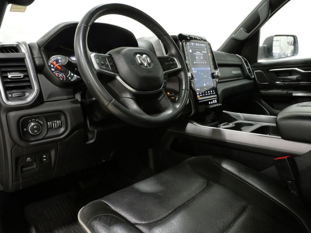 Used 2023 RAM 1500 Laramie AWD/4WD image 11