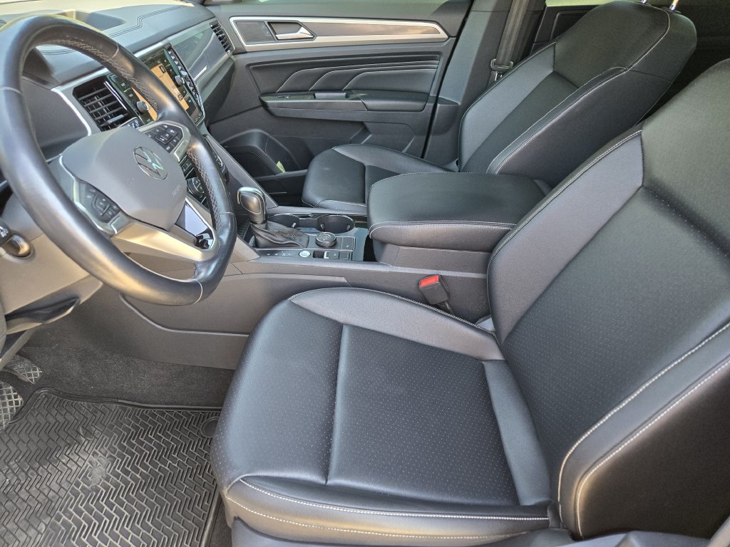 Used 2020 Volkswagen Atlas Cross Sport SEL AWD/4WD image 14