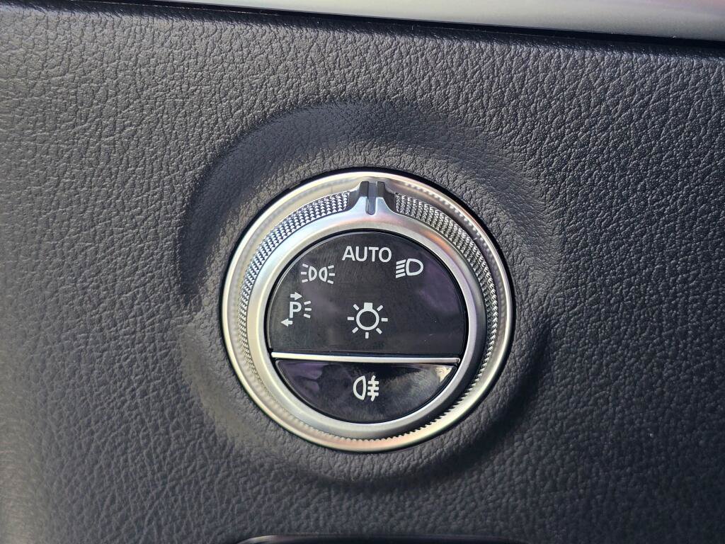 New 2026 Mercedes-Benz C 300 4MATIC Sedan image 37