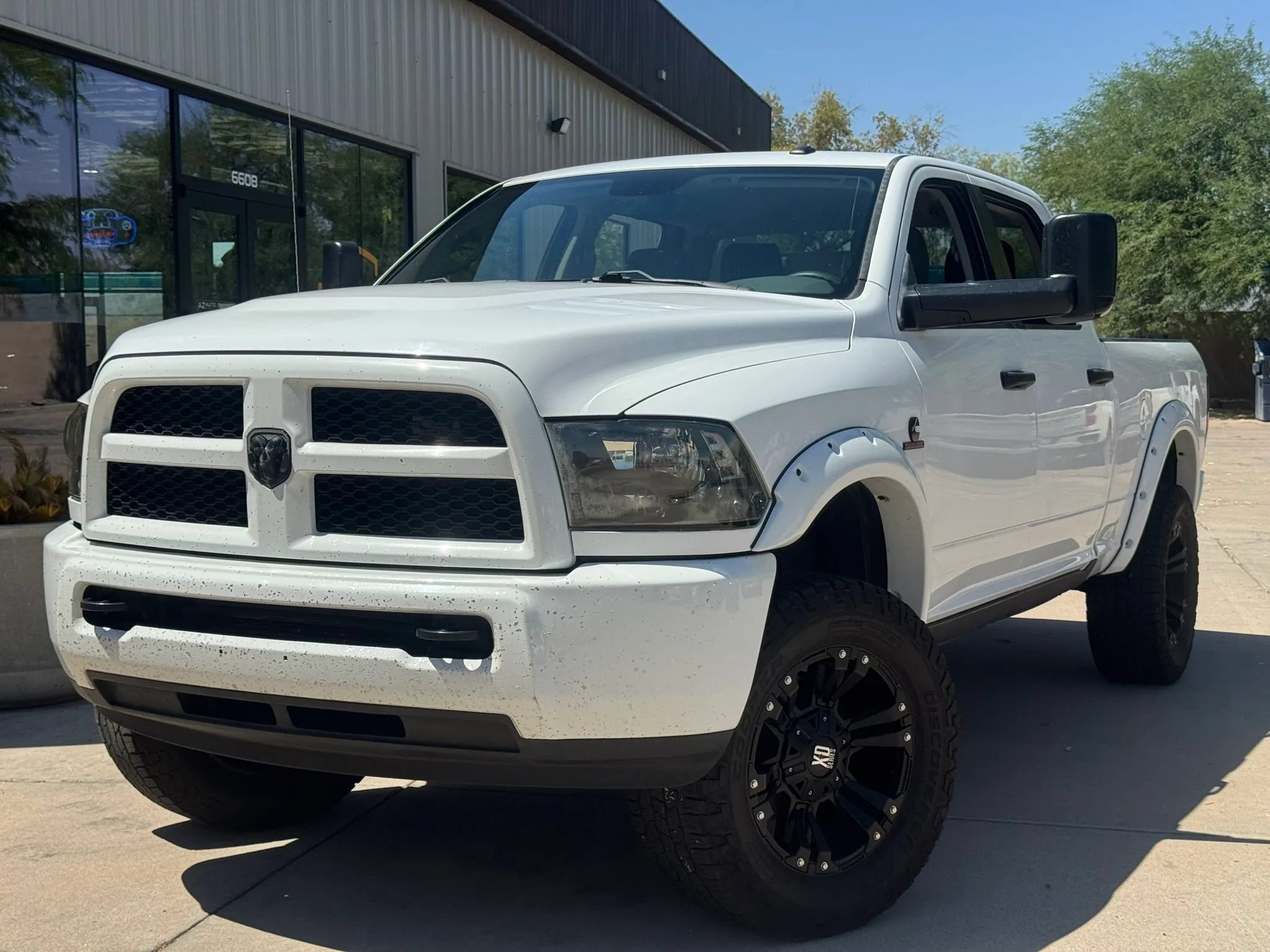 Used 2017 RAM 3500 Tradesman w/ Chrome Appearance Group AWD/4WD image 4