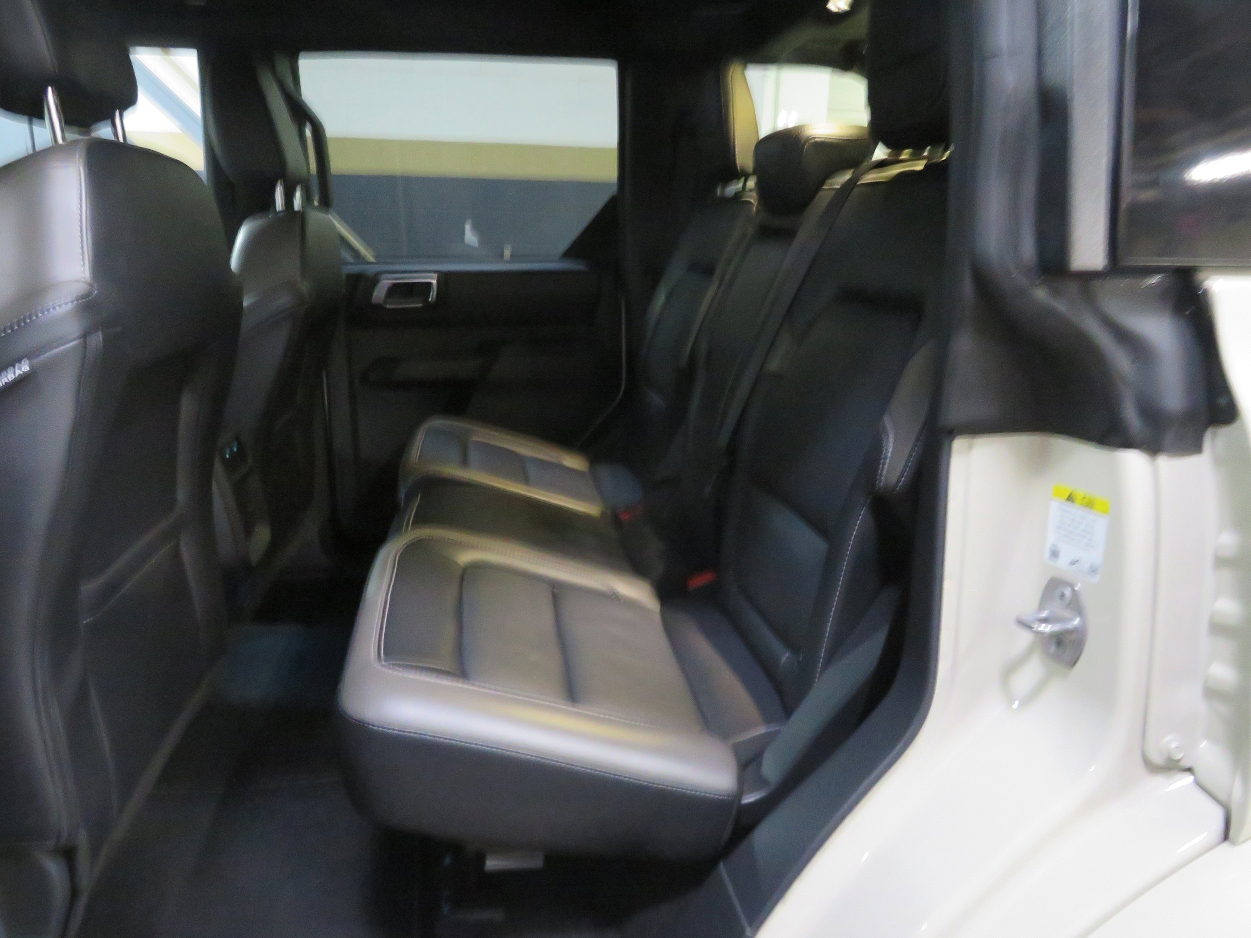 Used 2025 Ford Bronco Outer Banks AWD/4WD image 9