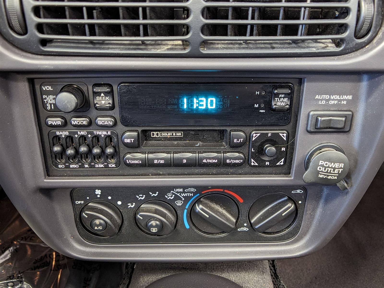 Used 2002 Chrysler Prowler image 24