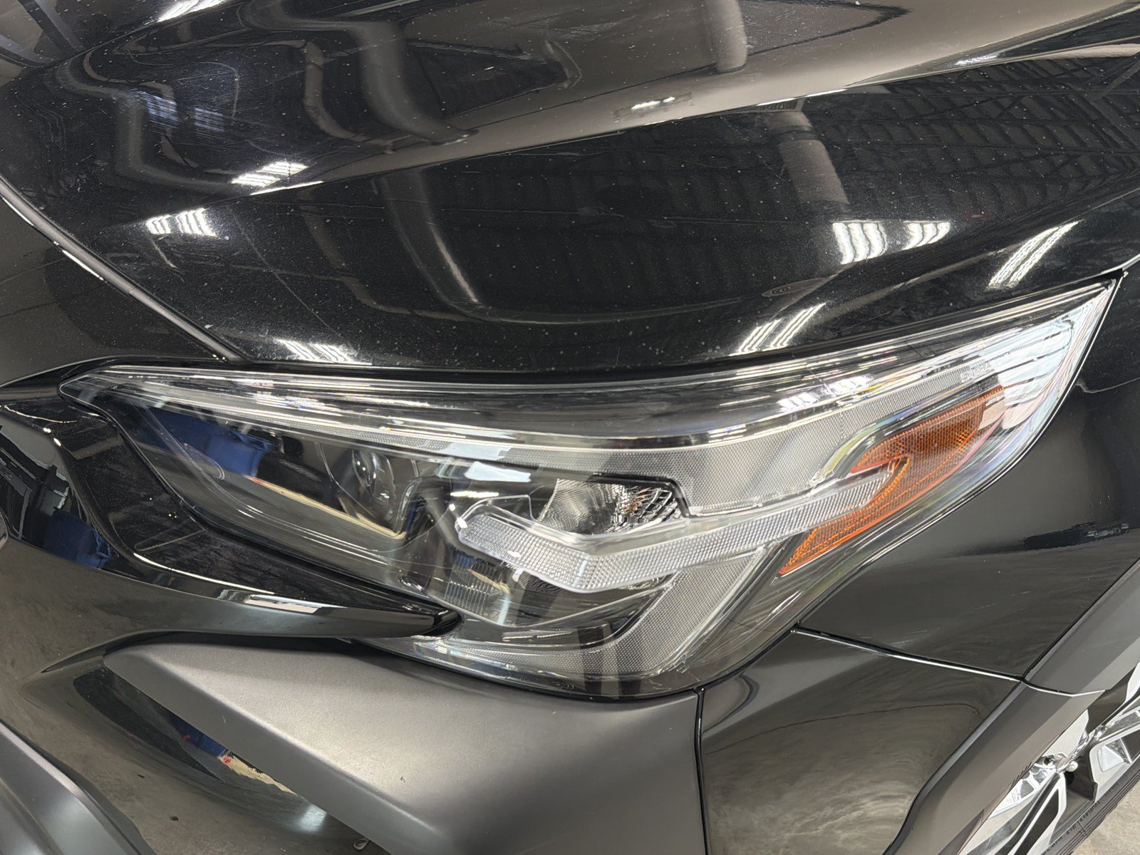 Certified 2025 Subaru Outback Touring XT w/ Popular Package #2 AWD/4WD image 16