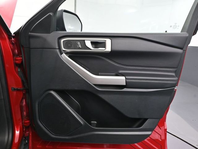 Used 2023 Ford Explorer XLT w/ Equipment Group 202A image 47