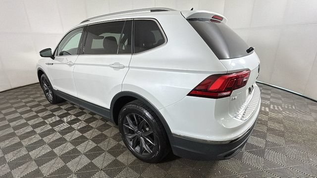 Used 2023 Volkswagen Tiguan SE FWD image 5