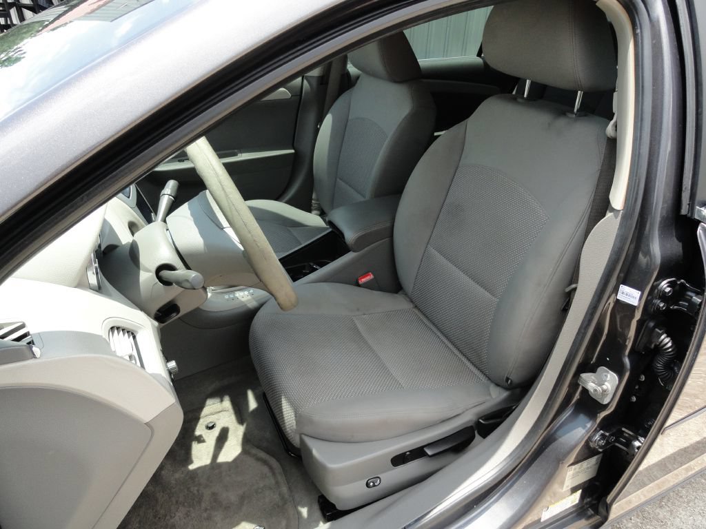 Used 2010 Chevrolet Malibu LS FWD image 9
