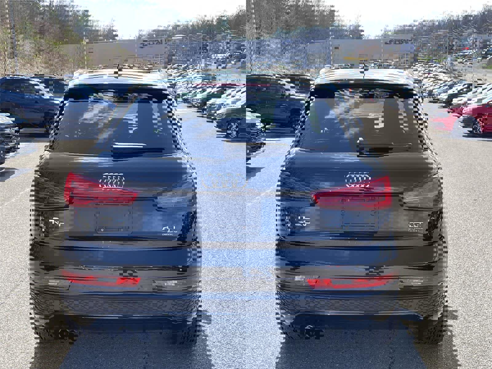 Used 2017 Audi Q3 2.0T Prestige w/ Prestige Package image 4