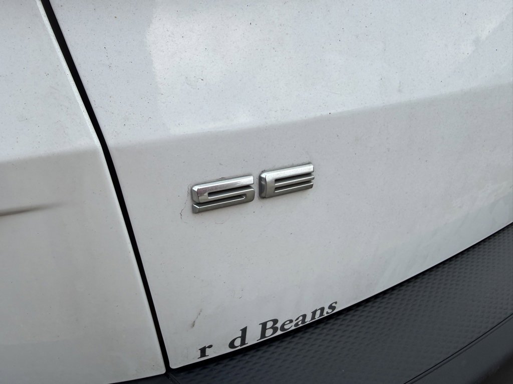 Used 2020 Ford Escape SE image 9