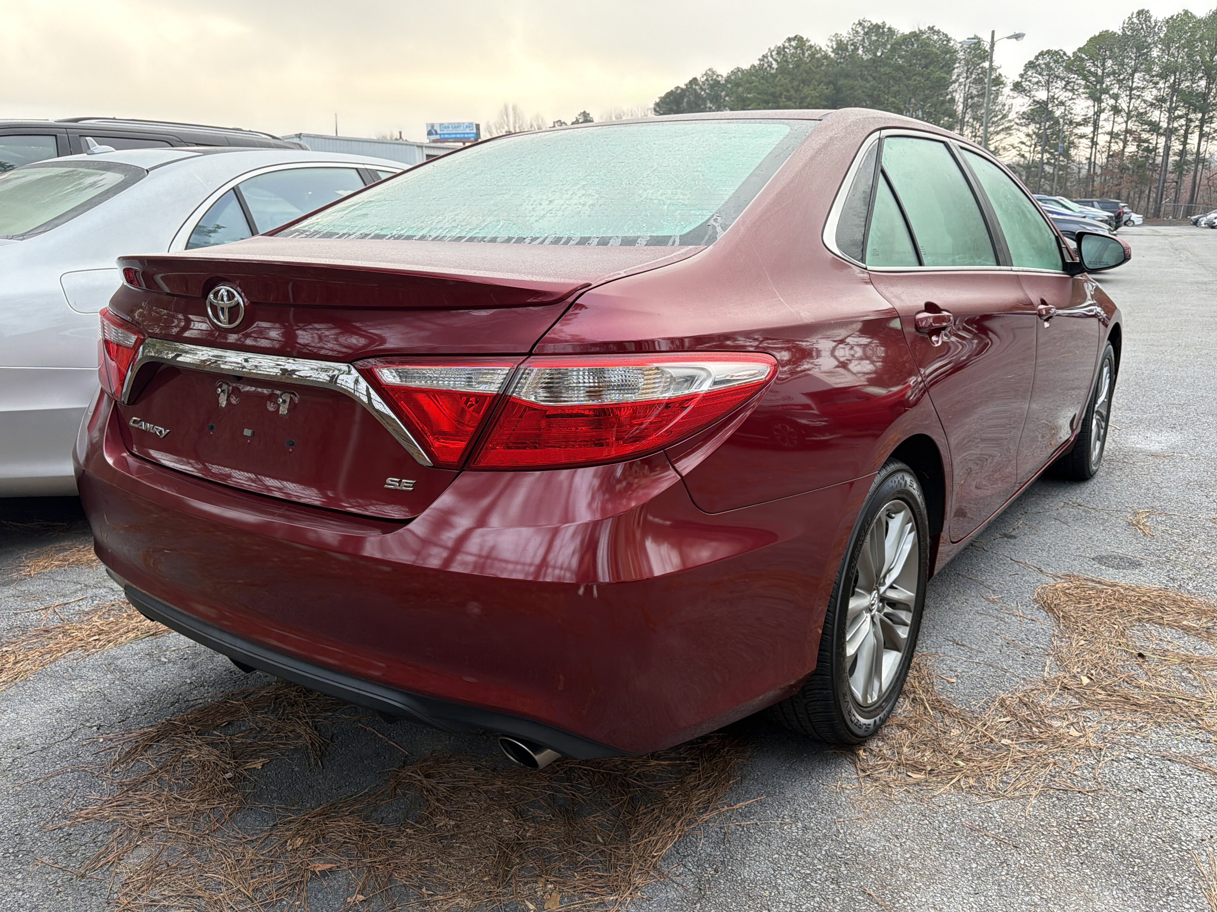 Used 2017 Toyota Camry SE image 11
