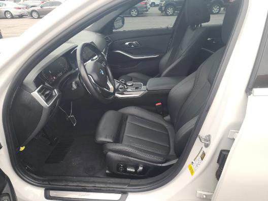 Used 2019 BMW 330i Sedan RWD image 4