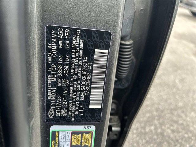 Certified 2024 Hyundai Elantra SEL w/ Convenience Package image 32