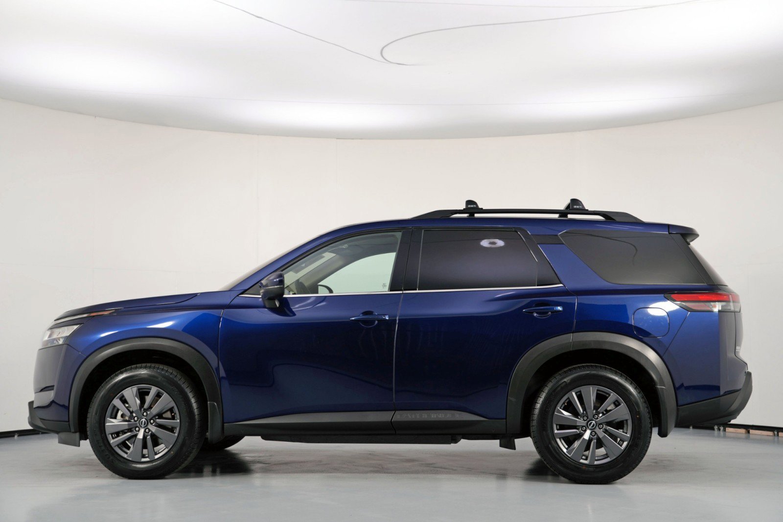 Used 2022 Nissan Pathfinder SV image 44