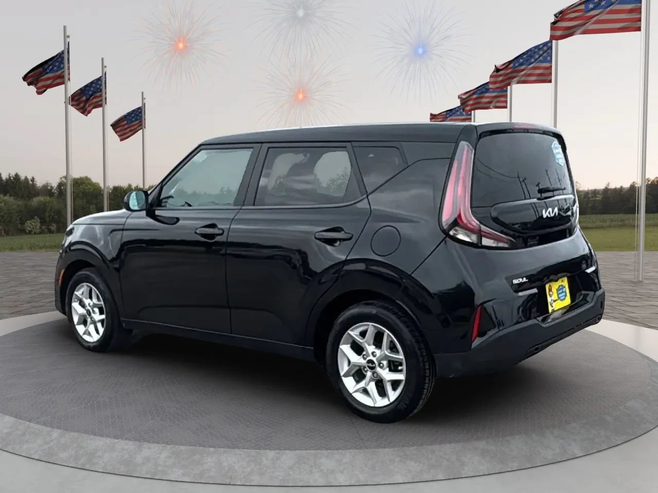 Used 2023 Kia Soul LX w/ Option Group 015 FWD image 4