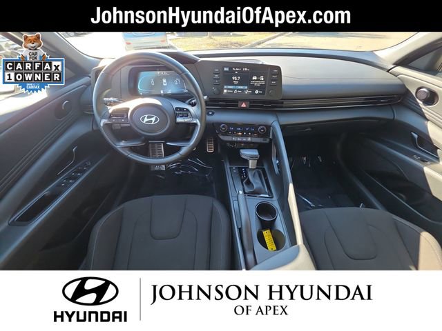Used 2025 Hyundai Elantra Sport image 20