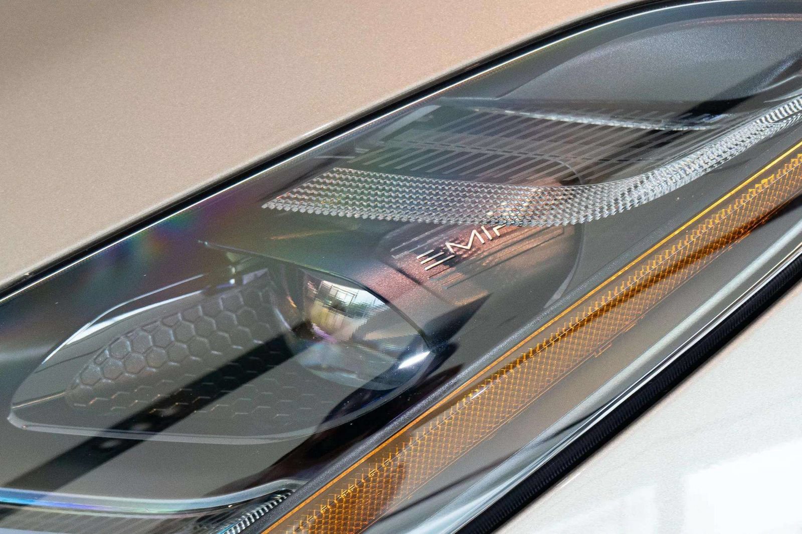 Used 2025 Lotus Emira RWD image 30