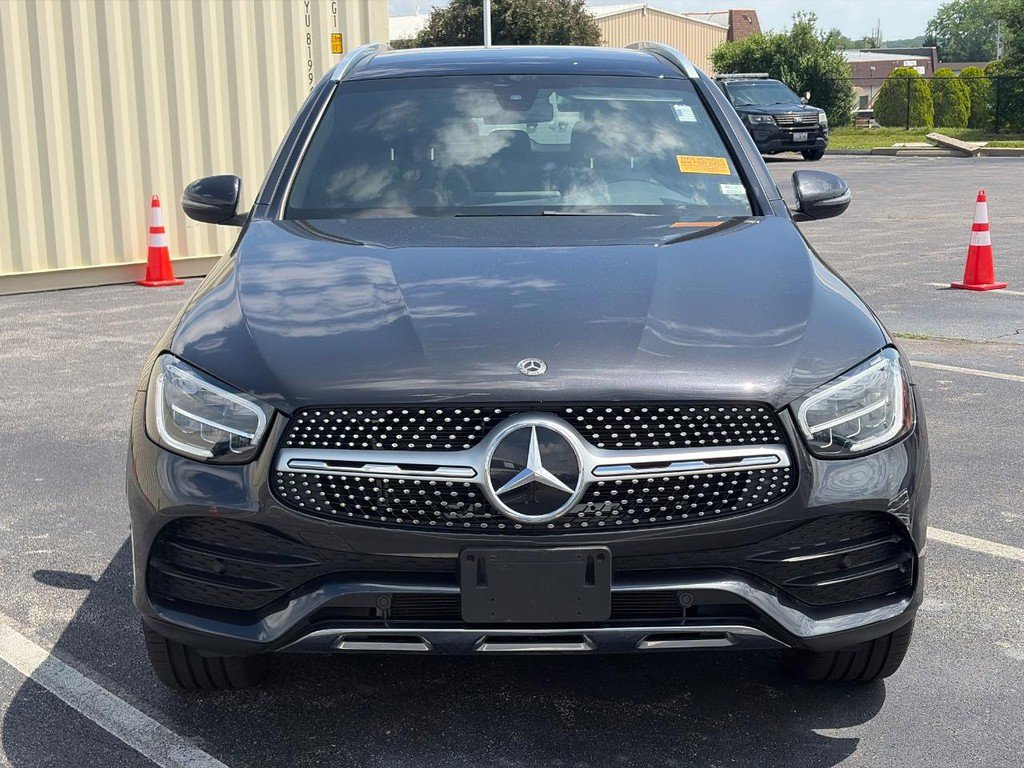 Used 2020 Mercedes-Benz GLC 300 4MATIC image 2