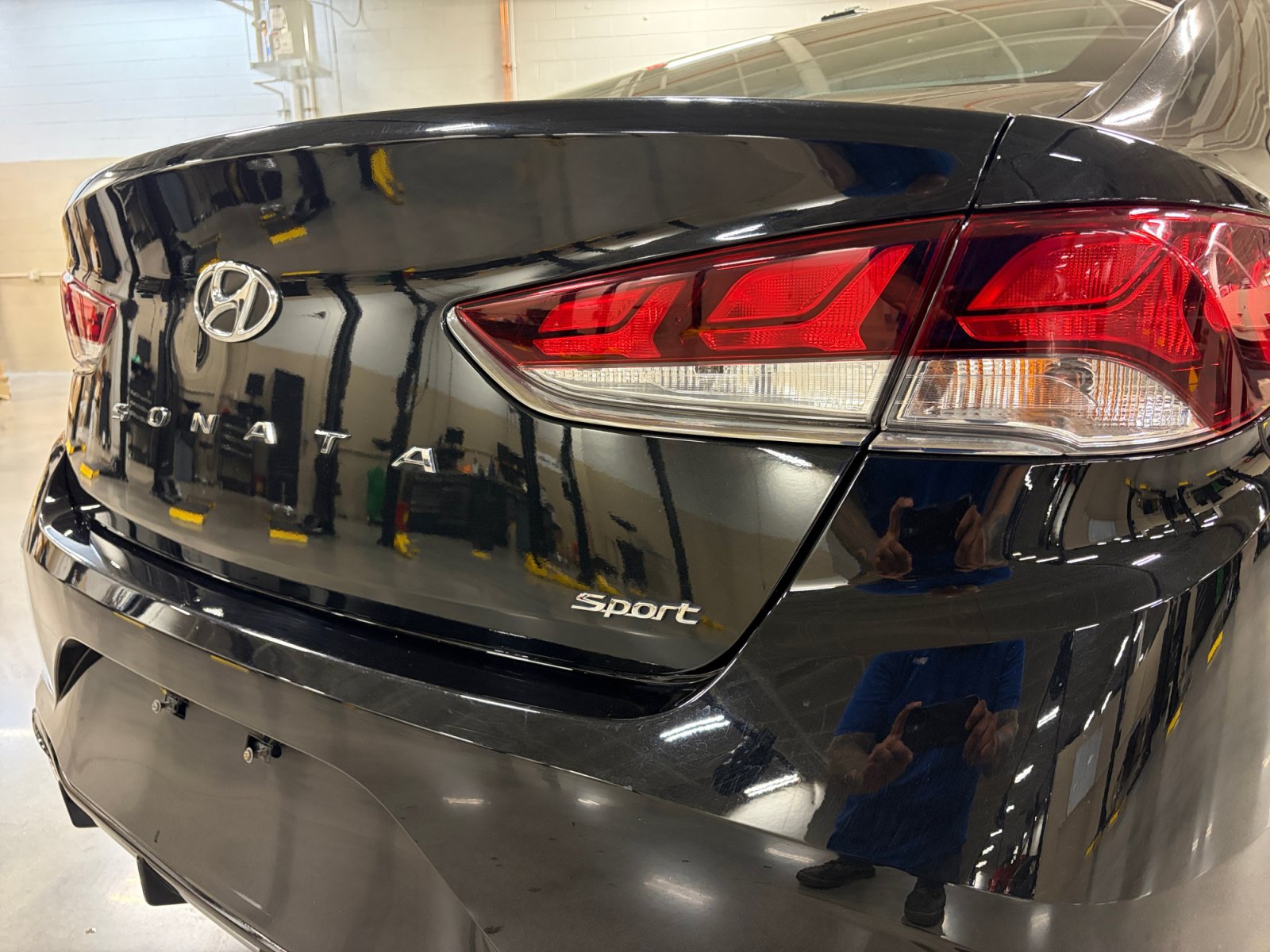 Used 2018 Hyundai Sonata Sport w/ Cargo Package FWD image 31