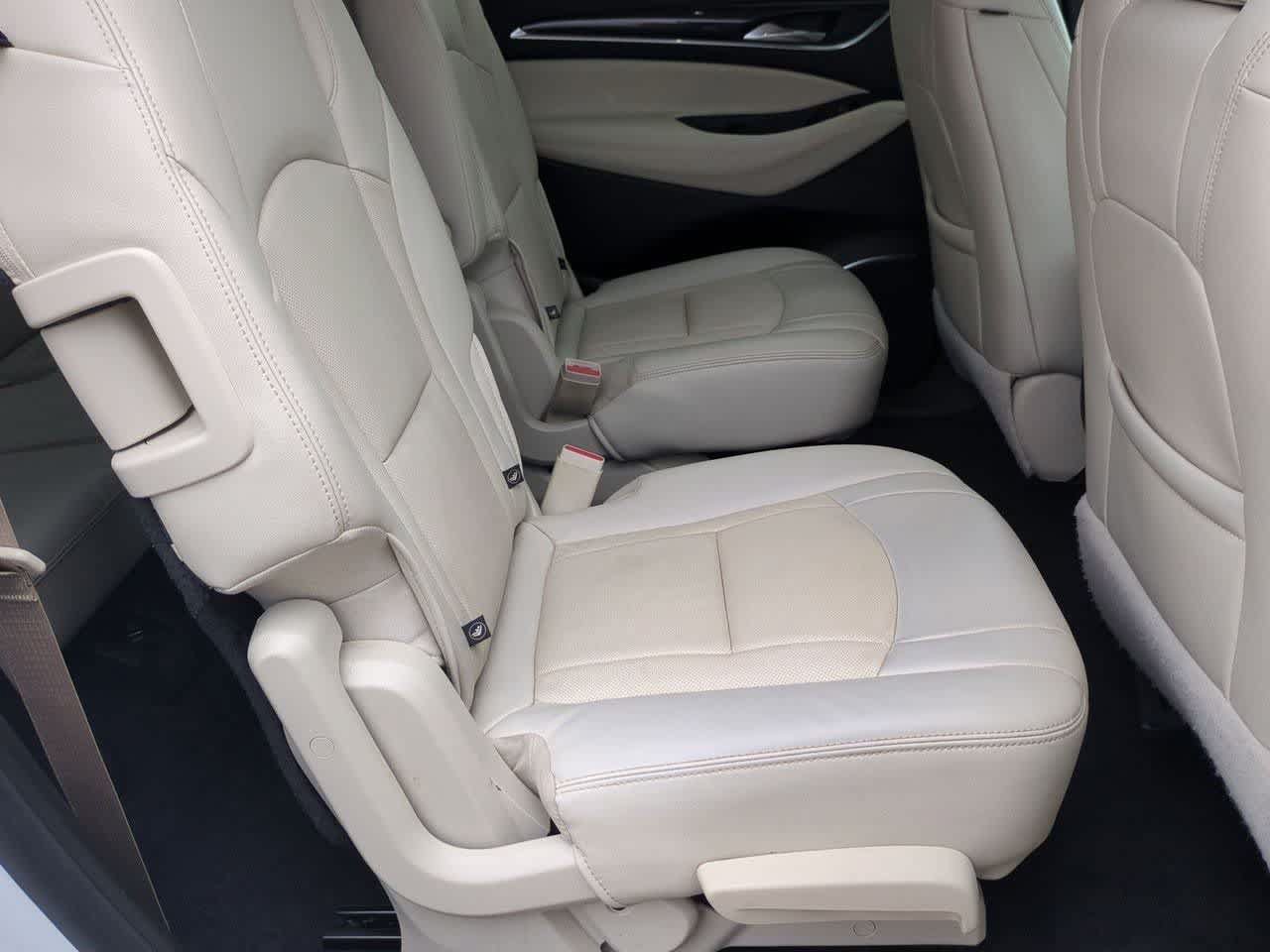 Used 2024 Buick Enclave Essence w/ Sound and Sites Package AWD/4WD image 19