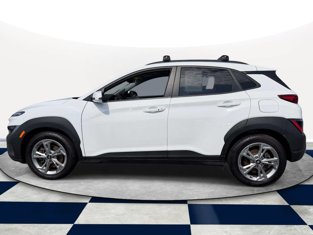 Used 2023 Hyundai Kona SEL AWD/4WD image 3
