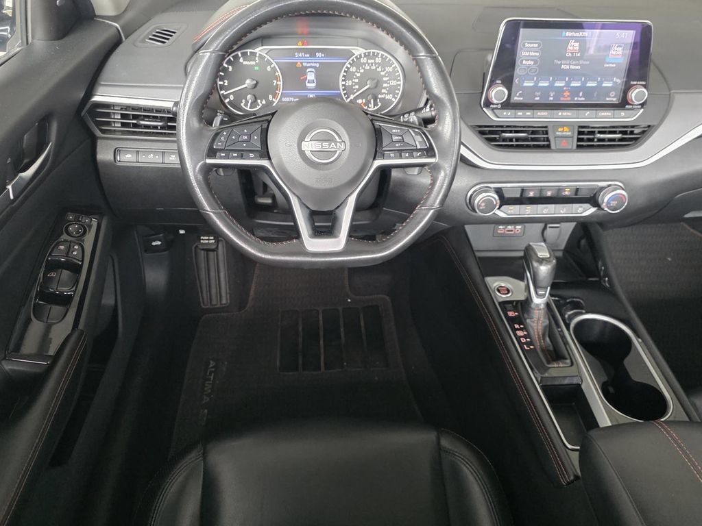 Used 2024 Nissan Altima 2.5 SR FWD image 11