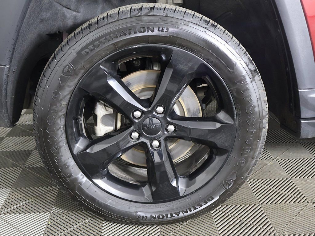 Used 2023 Jeep Grand Cherokee L Laredo image 21