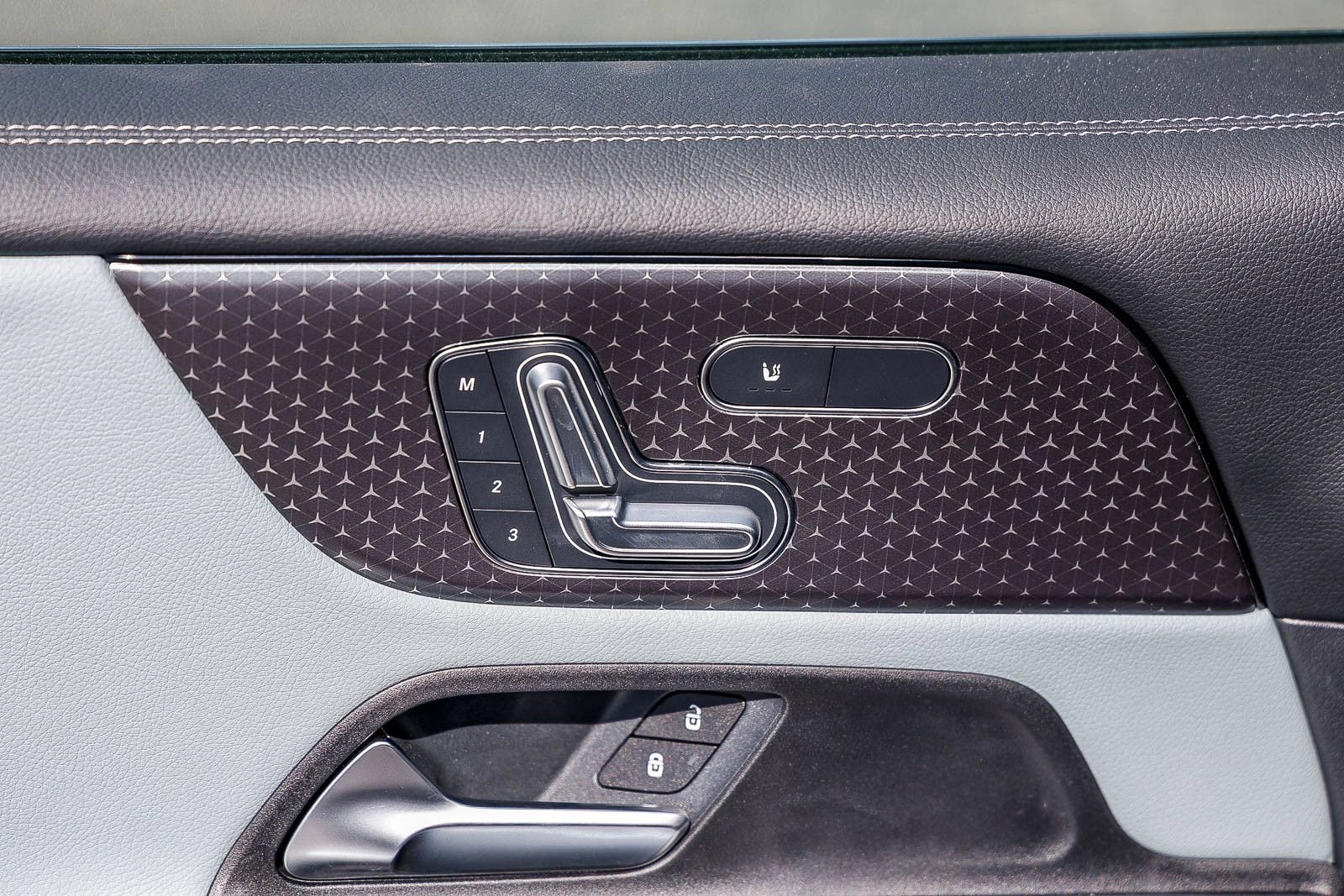 New 2026 Mercedes-Benz GLB 250 image 21