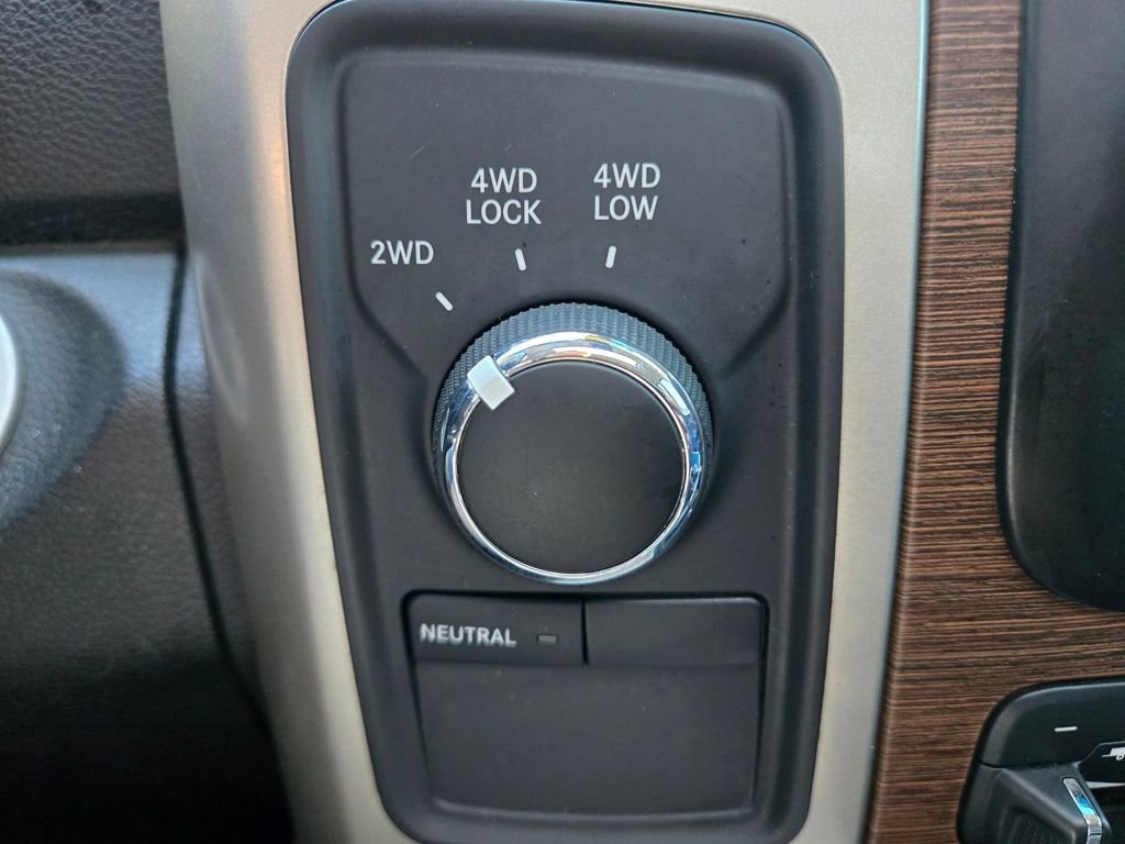 Used 2016 RAM 2500 Laramie w/ Cold Weather Group image 31