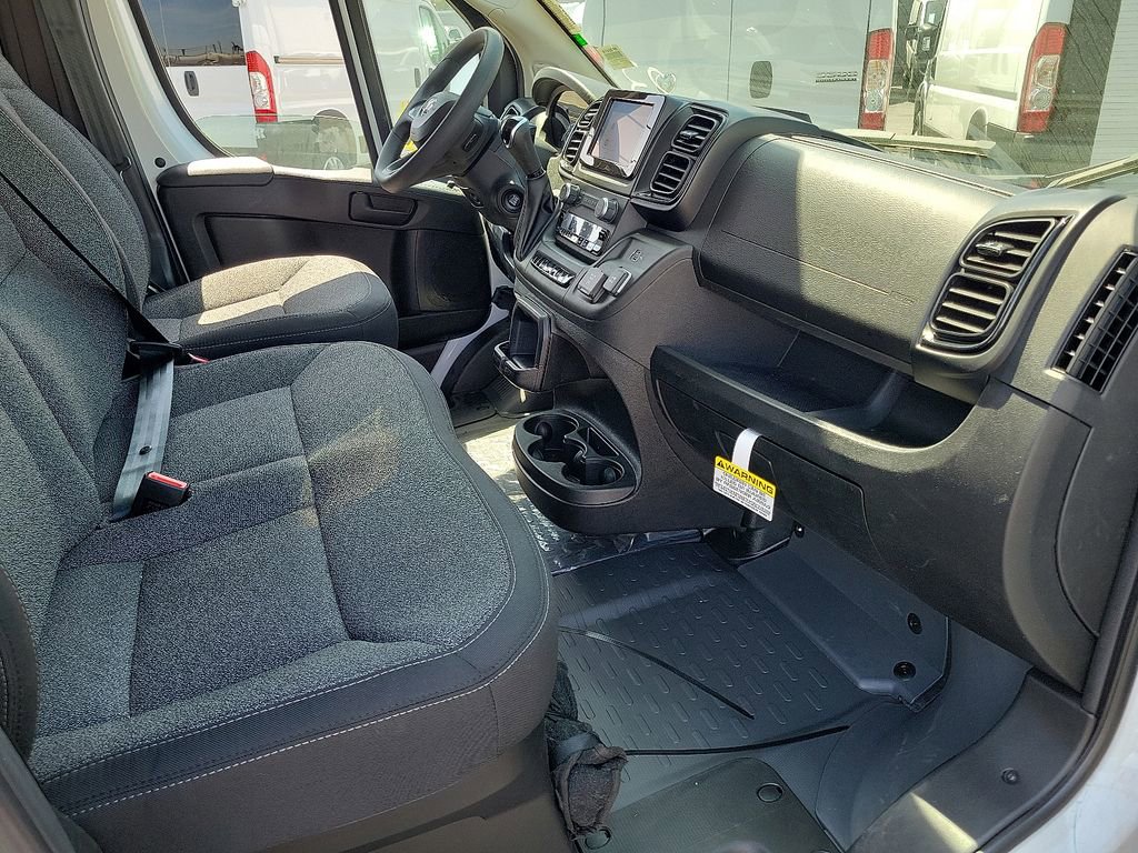 New 2024 RAM ProMaster 2500 w/ Convenience Group image 10