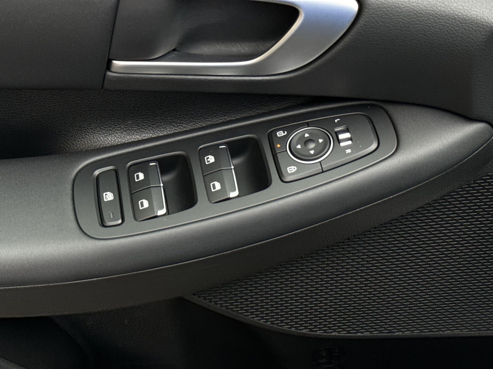 Certified 2026 Hyundai Sonata Blue FWD image 15