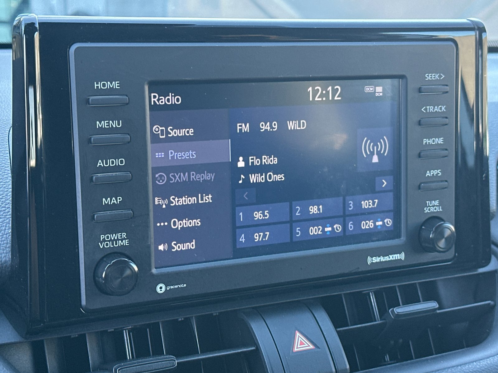 Used 2021 Toyota RAV4 LE FWD image 18